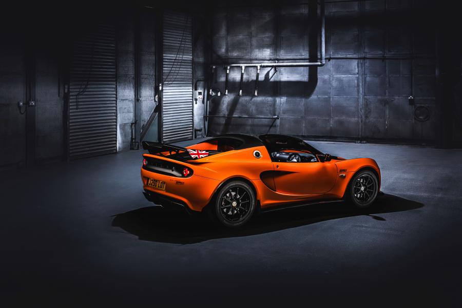  Lotus Elise Cup 250 2017 года  (UK) (фото 38 из 46)